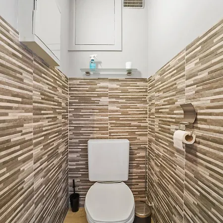 Luxury 2-bedroom Apartment, Cleaning Included Апартаменты